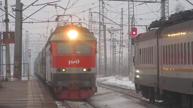 Электровоз ЧС7-231 с поездом№073А Москва-Львов станция Апрелевка 4.02.2019 смотреть онлайн