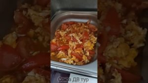 Китай 2024. Жаохе. Завтрак туриста. Шведский стол в гостинице СюШуй.