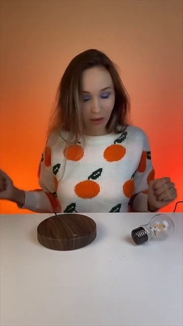 ‼️ Лампочка летает в воздухе ‼️ смотреть онлайн
