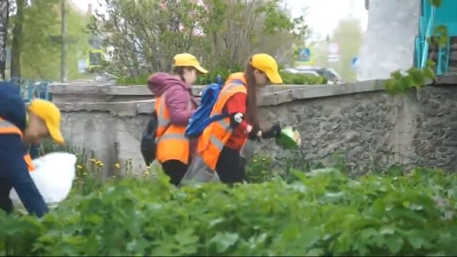 Первая неделя трудового лагеря. Что успели сделать ребята? смотреть онлайн