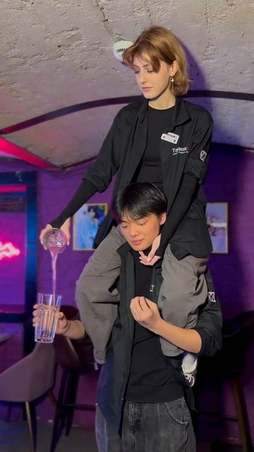 Кпоп кафе в Москве #кпоп #москва #айдолы #токпокки смотреть онлайн