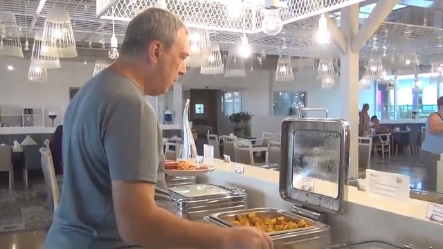 290. Турция 2019-7 Ресторан в отеле Ramada Plaza. смотреть онлайн