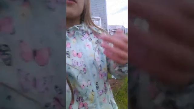 Смотрю дом и прыгаем на батуте смотреть онлайн