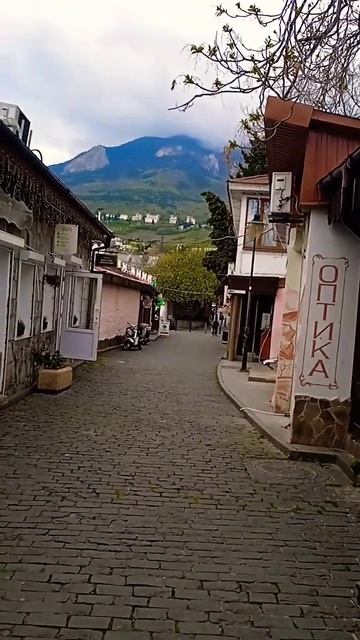 Гурзуф. Крым. 24.04.23г. смотреть онлайн