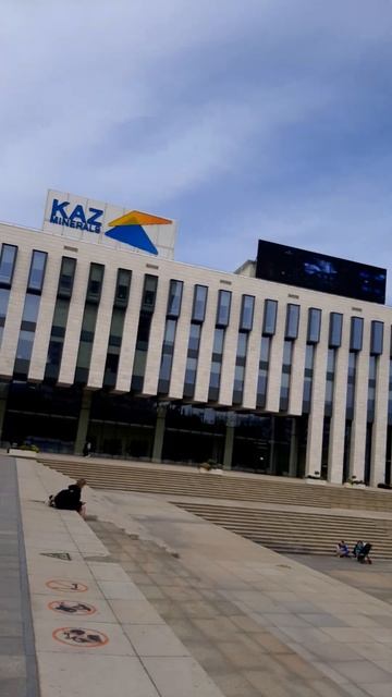 пр.Достык, гостиница Казахстан, Каспи университет, корпорация Казахмыс Алматы смотреть онлайн