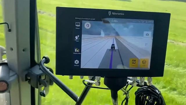 FJD in UK | Class Axion 820 with FJD Autosteering Kit смотреть онлайн