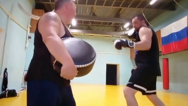 Поставить боксерские ручки ☝👆 вам к дяде Коле 🤛😁🤜 "Боксерский клуб", г. Таганрог смотреть онлайн