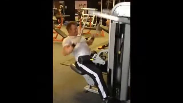 Lat Pulls at Primitive Gym смотреть онлайн