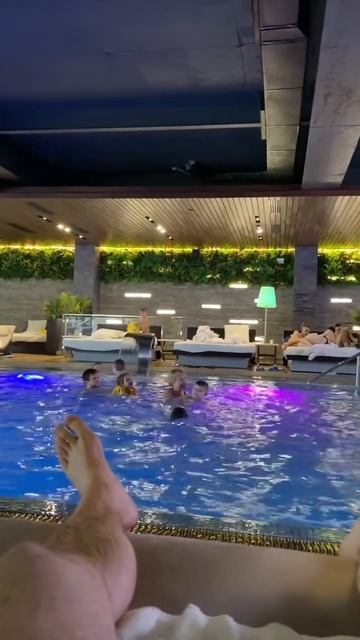 Fomich SPA 🧖♂️ #ukraine #top #shortvideo #рек #топ #буковель #карпати #shorts #youtubeshorts смотреть онлайн