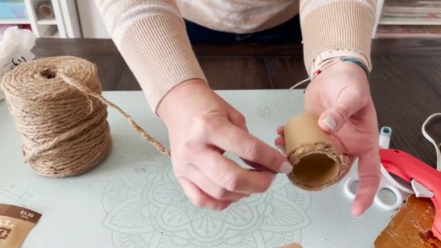 DIY Napkin Ring from a Cardboard Tube (What can I use the tube from Cricut Vinyl for?) смотреть онлайн