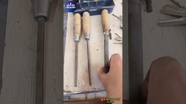 Как вырезать отверстие под личинку замка. смотреть онлайн