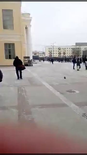 Михалыч в Екатеринбурге тусуется на вокзале ищит шпагу местную )))))) смотреть онлайн