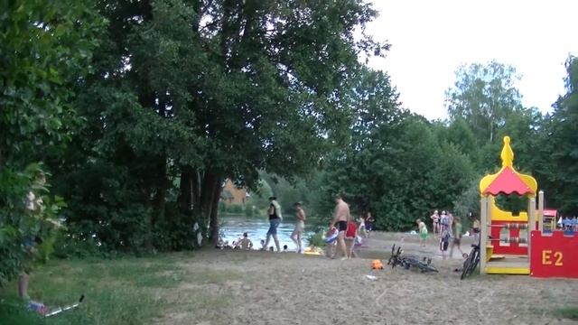 17. 7. 14 Бассейн, пляж. смотреть онлайн