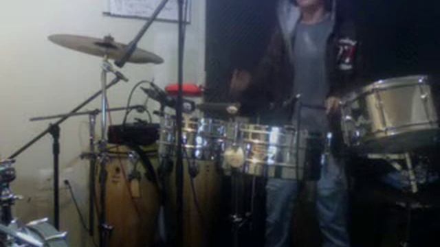 Yo No Se Mañana - Luis Enrique (Timbal Cover) Salsa смотреть онлайн