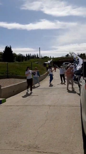 Автопробег машин в Крыму .Партнёры Лайм компания смотреть онлайн