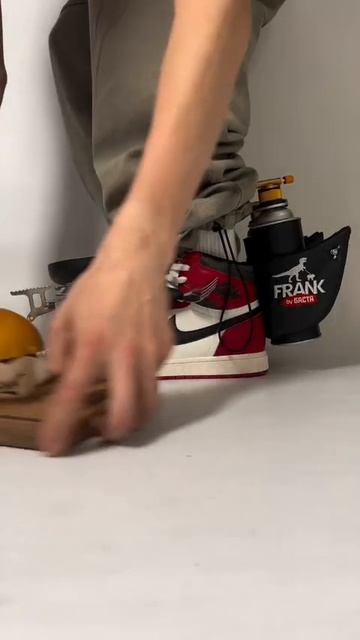 Кастомные кроссовки Canyaon x FRANK by БАСТА смотреть онлайн