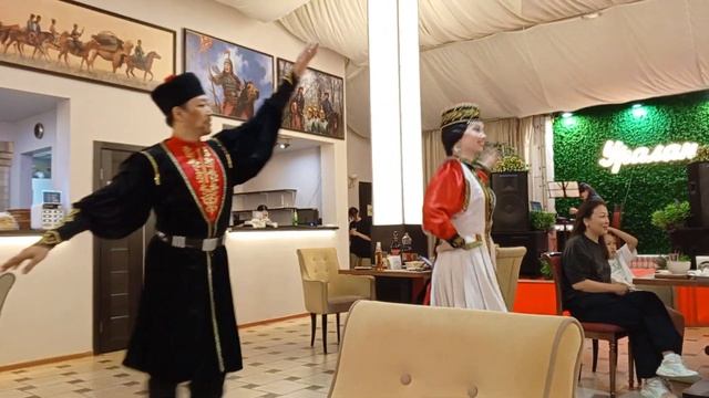 Калмыкия, Элиста. Ресторан Калмыцкой кухни Уралан