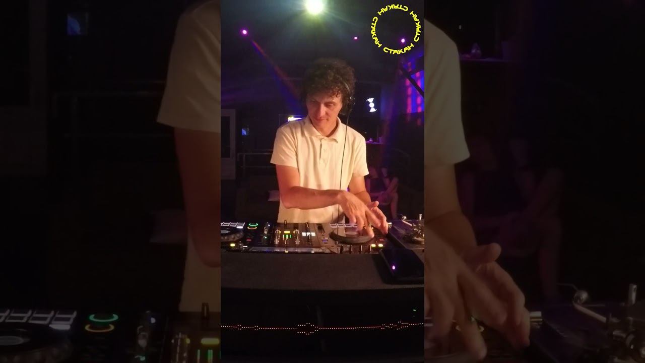 R[è]n[á]  Unreleased