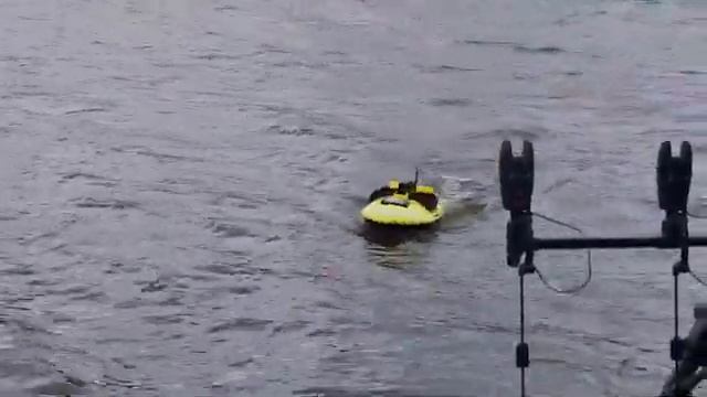 Прикормочный кораблик STEMKID Flytec V020 GPS