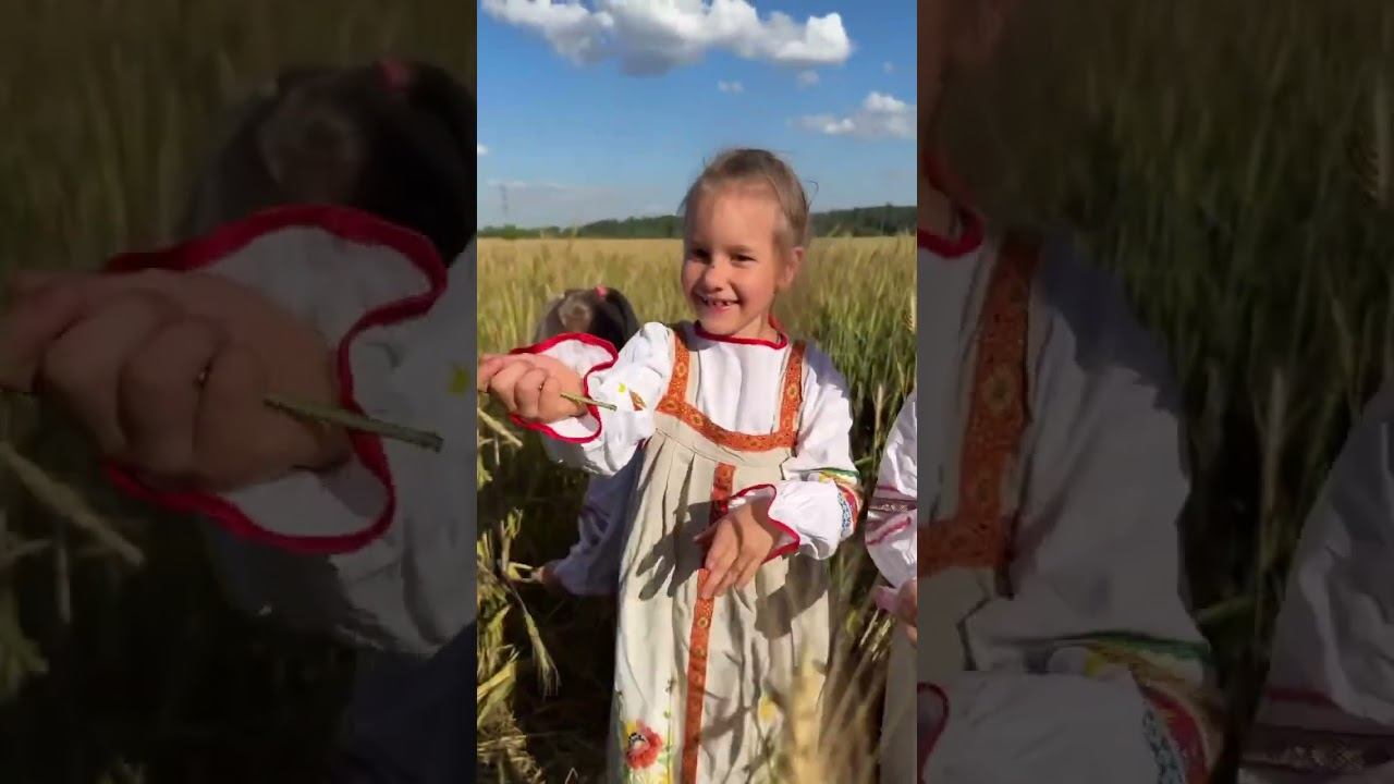 Поле #дочки #мамаблогер #многодетнаясемья #сестренки#дети#двойняшки#погодки#дочки#славныедевчонки смотреть онлайн