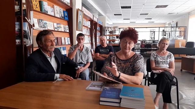 Клуб "Вёшенские родники". Встреча с Татьяной Мажориной и Антониной Поповой смотреть онлайн