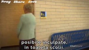 Spy Girls in toilet