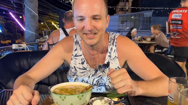 От Центрального пляжа Паттайи до кафе «Минск»: Обзор и вкусные блюда смотреть онлайн