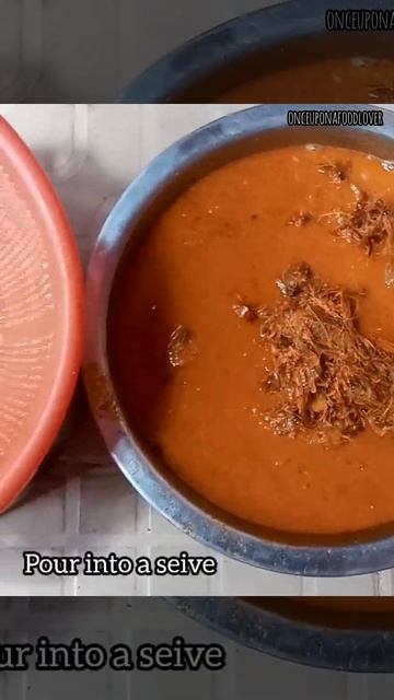 How To Extract Palm Fruit Juice (Concentrate) For Banga Stew/Soup #shorts #youtubeshorts смотреть онлайн