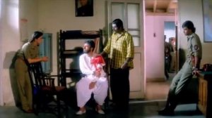 Индийский фильм Незаконнорожденный  / Naajayaz 1995