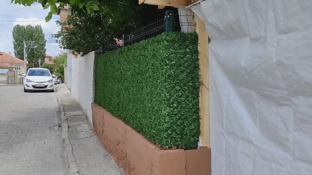 Монтаж искуственной зелёной (Колифорнийской) изгороди на 3D сетку