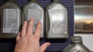 попытка выяснить оригинальность масла shell - сравнение канистр разных производителей