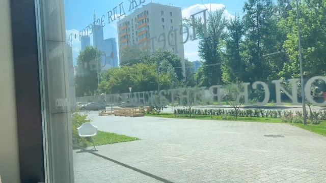 РУТИНА В МОСКВЕ, ВЫБОР КАФЕ ДЛЯ ДЕВИЧНИКА И МАРКЕТ ЛОКАЛЬНЫХ БРЕНДОВ смотреть онлайн