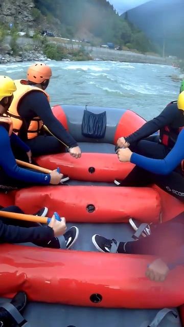 Рафтинг. Архыз смотреть онлайн