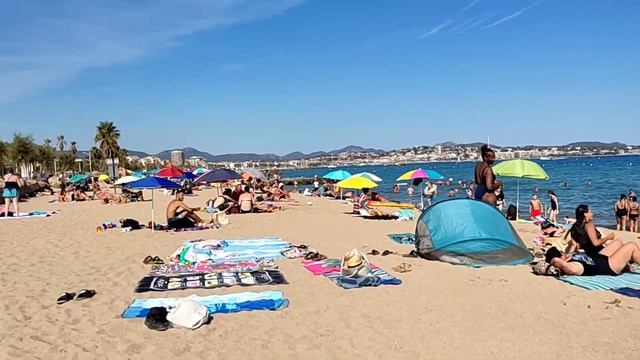 Пляж во Фрежюс. Fréjus. France смотреть онлайн