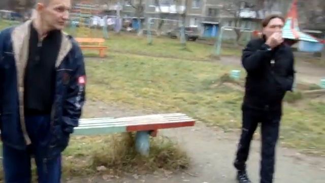 БАБКА ГОНИТ... смотреть онлайн