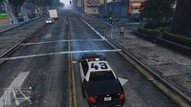 Играем за полицейского в GTA 5 | LSPD:FR | Будни #1