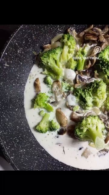 🥦 Брокколи с грибами▶️ рецепт в описании #быстроивкусно #завтрак #ужин #наскоруюруку #еда #рецепт смотреть онлайн