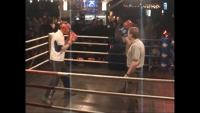 Бойцовский клуб. Дэн Кокс против Валеры Земля 07.04.2005г. смотреть онлайн