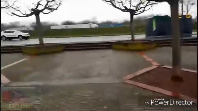 Паркинг во Франции смотреть онлайн