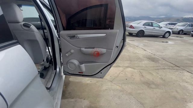 MERCEDES B200 CDI смотреть онлайн