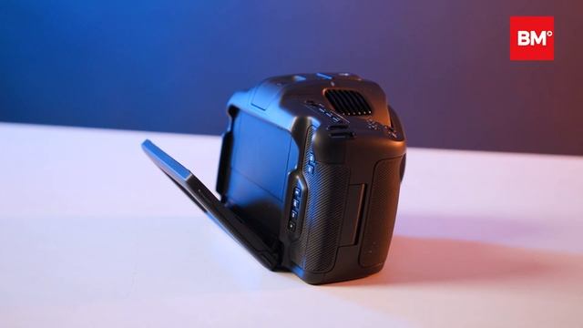 Blackmagic Pocket Cinema Camera 4K vs 6K G2 vs 6K Pro | Review смотреть онлайн