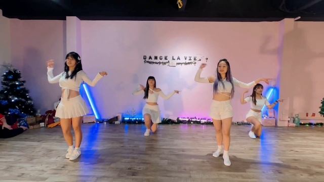 Christmas Waacking Dance - Santa Tell Me