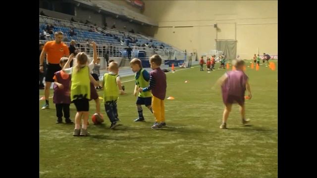 Турнир по футболу. "Крепыши"- 2 место. смотреть онлайн