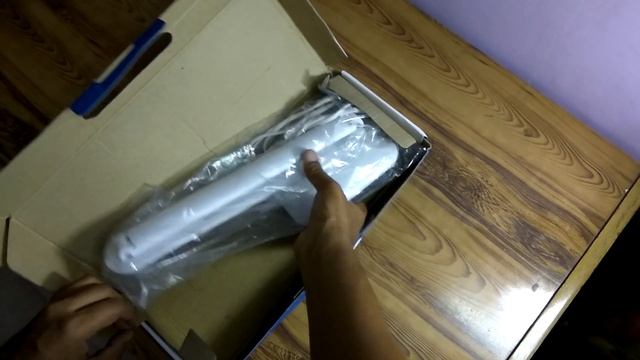 Philips 61013 Breeze 5-Watt LED Desk light - Unboxing/Review смотреть онлайн