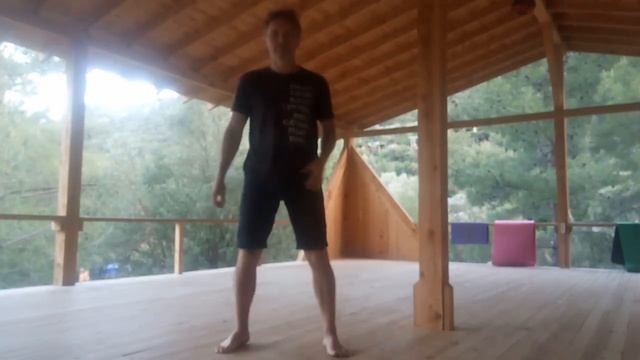 Утренняя зарядка в долине Кабак смотреть онлайн
