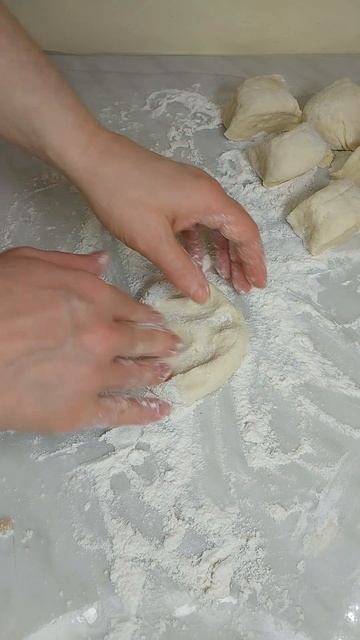 Смажені пиріжки з м'ясом🥓🤩