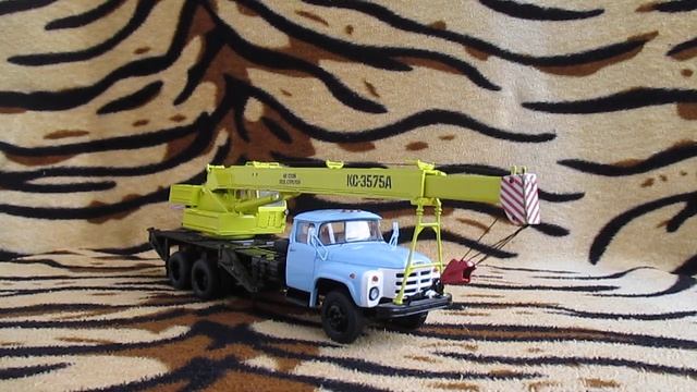 Автокран КС-3575А (зил 133ГЯ) SSM 1:43 смотреть онлайн