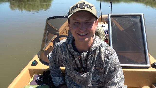 СОМ НА ДОНКИ НА КРАКОЗЯБРУ. ПОКЛЕВКА ОДНА ЗА ОДНОЙ!!! Рыбалка летом в Астрахани 2024. смотреть онлайн