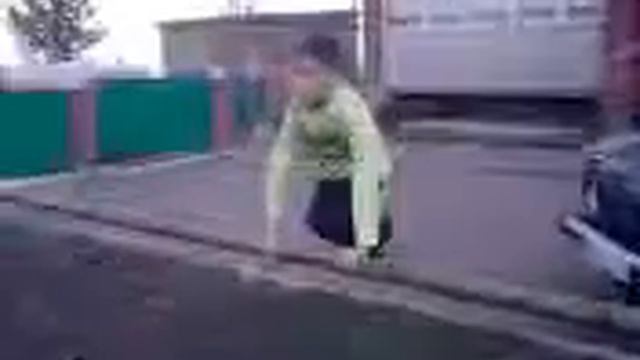 Monkey через трубу!!!!!!! смотреть онлайн