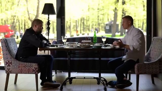 ЧЕМ ВКУСНЫМ КОРМЯТ В АДЫГЕЕ гастрономический тур шефа Бельковича! Саша пробует наше! смотреть онлайн